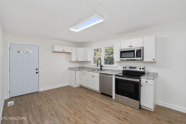 2035 Reese St, Morristown, TN 37814