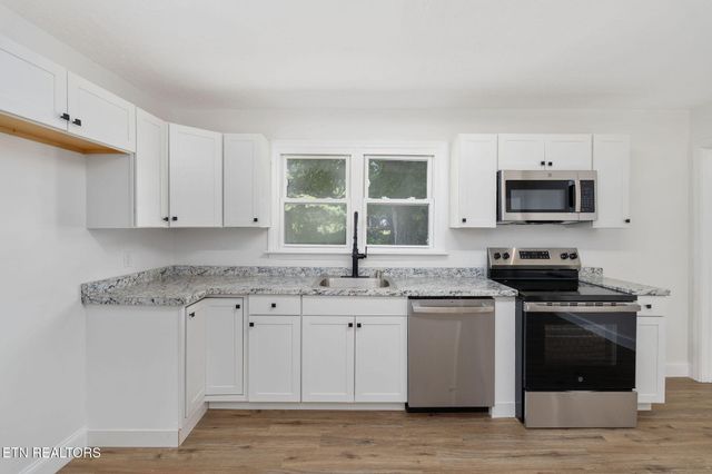 2035 Reese St, Morristown, TN 37814