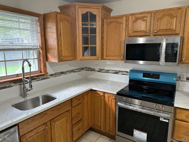 279 Beaver Drive, Mastic Beach, NY 11951