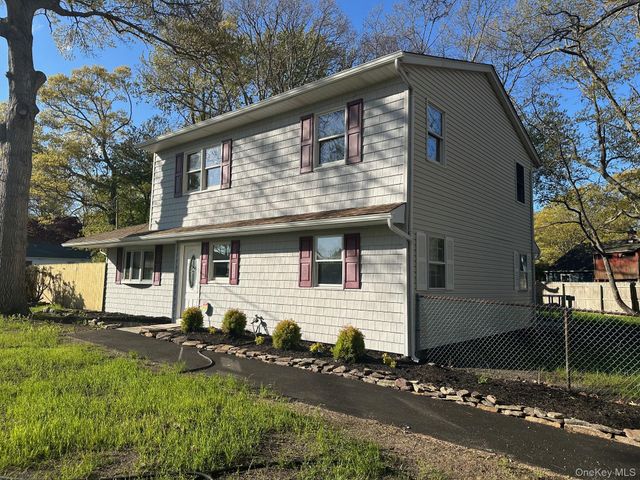 279 Beaver Drive, Mastic Beach, NY 11951