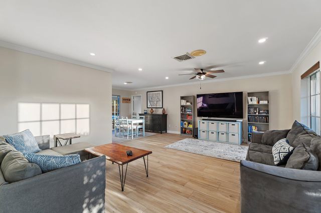 3881 SE Fairway W, Stuart, FL 34997