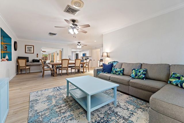 3881 SE Fairway W, Stuart, FL 34997