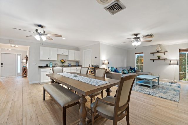 3881 SE Fairway W, Stuart, FL 34997