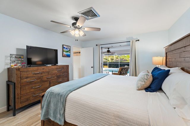 3881 SE Fairway W, Stuart, FL 34997