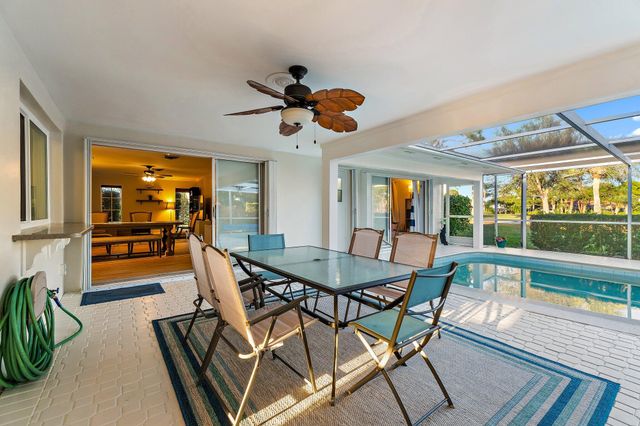 3881 SE Fairway W, Stuart, FL 34997