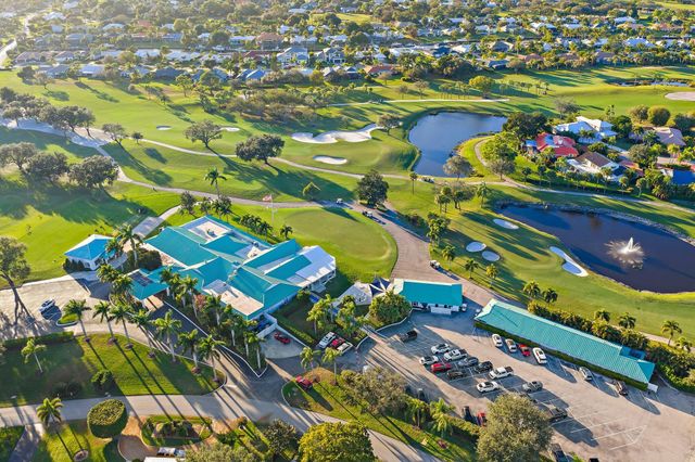 3881 SE Fairway W, Stuart, FL 34997