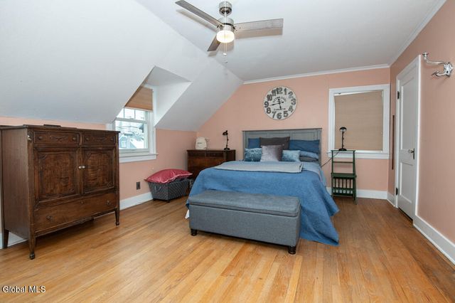 735 New Scotland Avenue, Albany, NY 12208