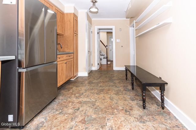 735 New Scotland Avenue, Albany, NY 12208