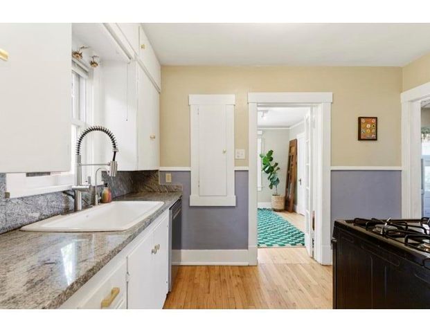 820 Kent Avenue NW, Albuquerque, NM 87102