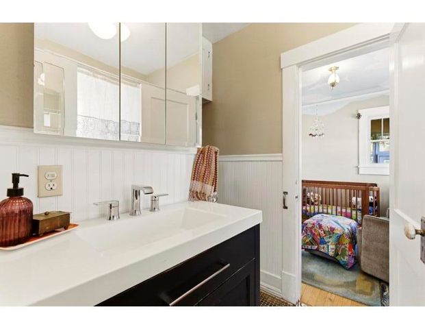 820 Kent Avenue NW, Albuquerque, NM 87102