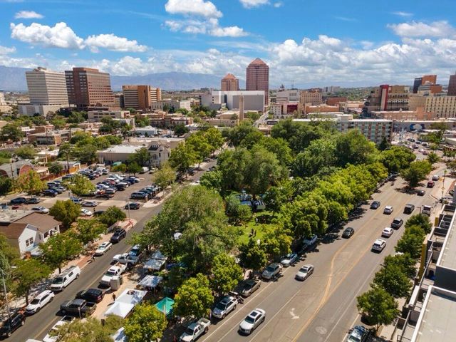 820 Kent Avenue NW, Albuquerque, NM 87102