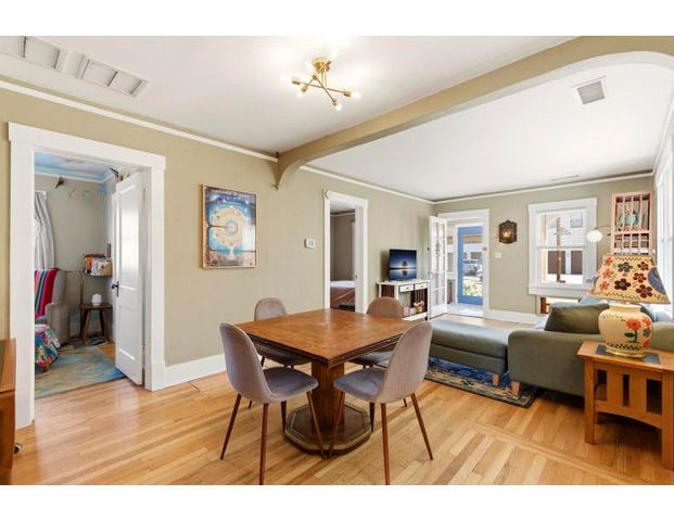 820 Kent Avenue NW, Albuquerque, NM 87102