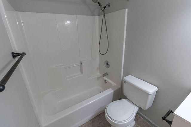 2304 MARICOPA DR, Columbia, MO 65201