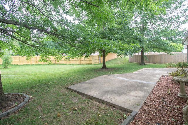 2304 MARICOPA DR, Columbia, MO 65201