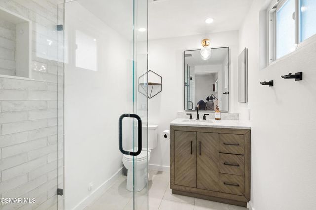 236 Lupe Avenue, Newbury Park, CA 91320