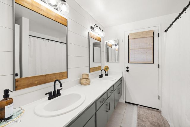 236 Lupe Avenue, Newbury Park, CA 91320