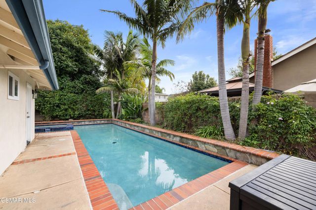 236 Lupe Avenue, Newbury Park, CA 91320