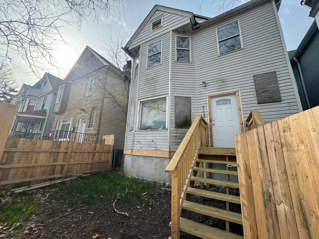 2459 E 74th Street, Chicago, IL 60649