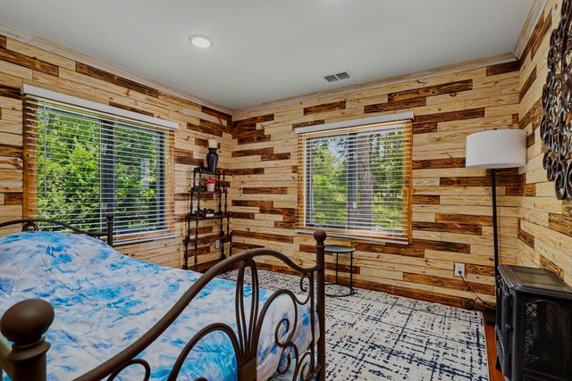 156 Lakeridge Road, Rockaway Beach, MO 65740