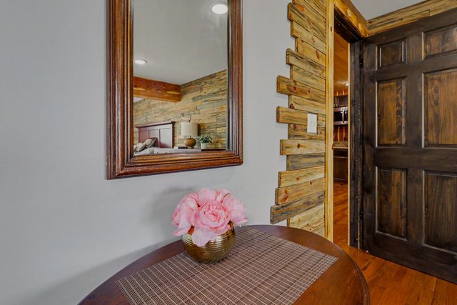 156 Lakeridge Road, Rockaway Beach, MO 65740