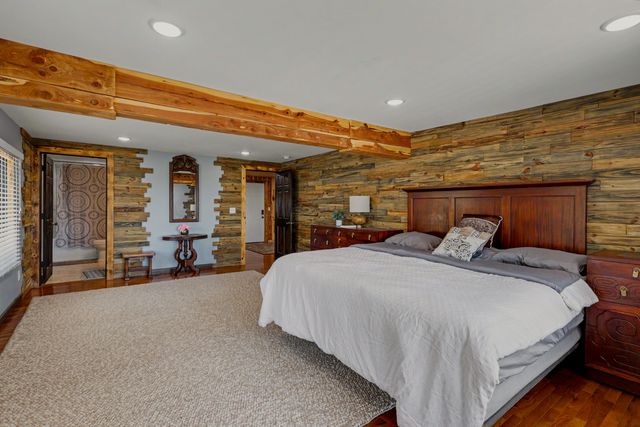 156 Lakeridge Road, Rockaway Beach, MO 65740