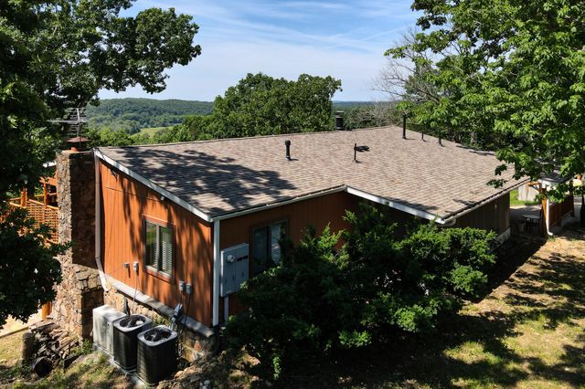 156 Lakeridge Road, Rockaway Beach, MO 65740