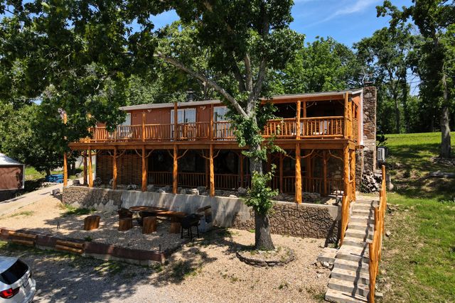 156 Lakeridge Road, Rockaway Beach, MO 65740