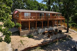 156 Lakeridge Road, Rockaway Beach, MO 65740