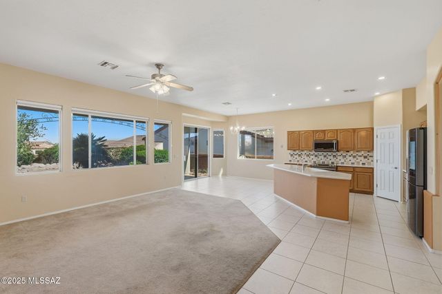 1858 W Vía Del Recodo, Green Valley, AZ 85622