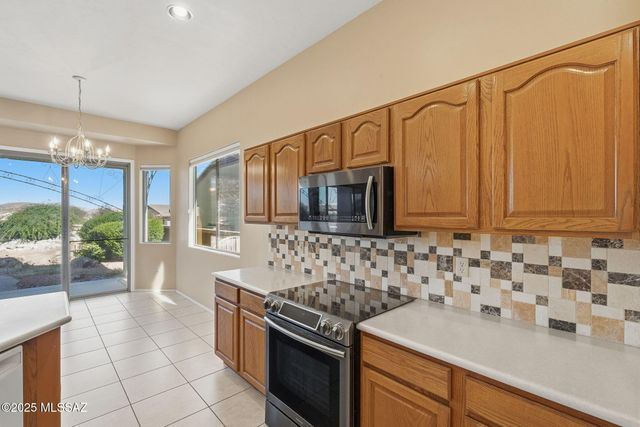 1858 W Vía Del Recodo, Green Valley, AZ 85622