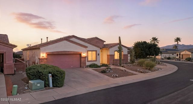 1858 W Vía Del Recodo, Green Valley, AZ 85622