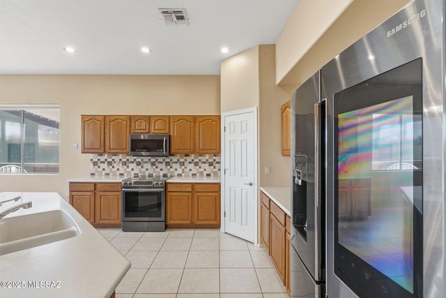 1858 W Vía Del Recodo, Green Valley, AZ 85622