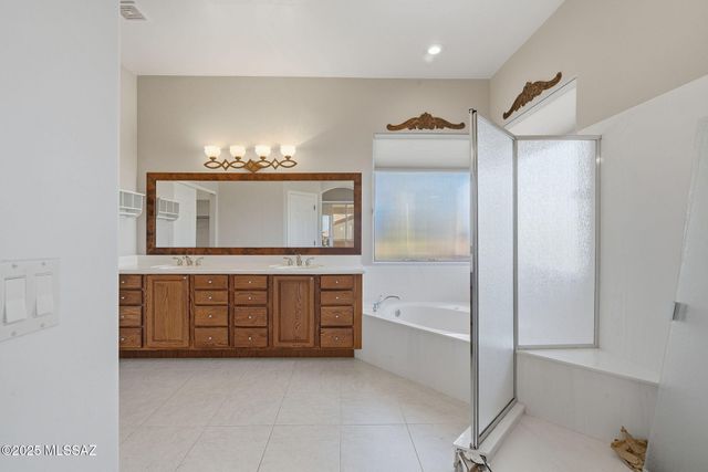 1858 W Vía Del Recodo, Green Valley, AZ 85622