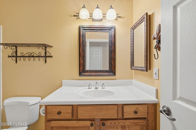 1858 W Vía Del Recodo, Green Valley, AZ 85622