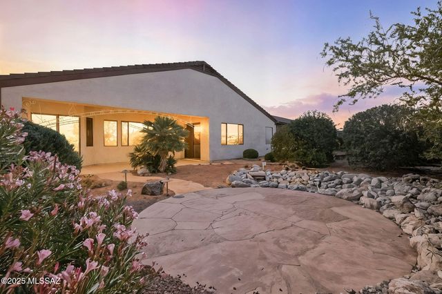 1858 W Vía Del Recodo, Green Valley, AZ 85622