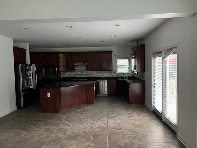 44 Kent Valley Circle, Tucker, GA 30084