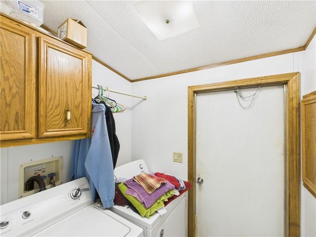 539 Dd Highway, Warrensburg, MO 64093