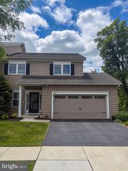 50 NEW VILLAGE GREENE DR, Honey Brook, PA 19344