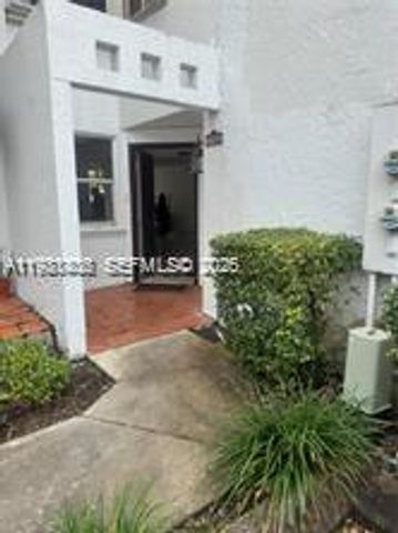 4631 NW 97th Ct 6, Doral, FL 33178