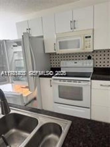 4631 NW 97th Ct 6, Doral, FL 33178