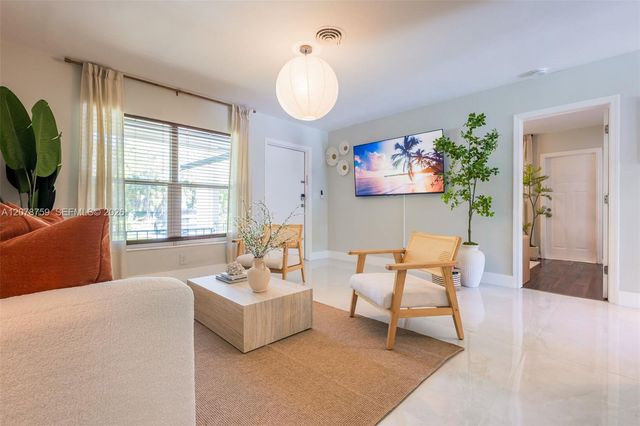 200 SE 19th Street, Fort Lauderdale, FL 33316