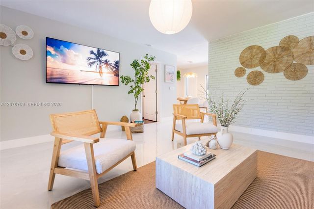 200 SE 19th Street, Fort Lauderdale, FL 33316