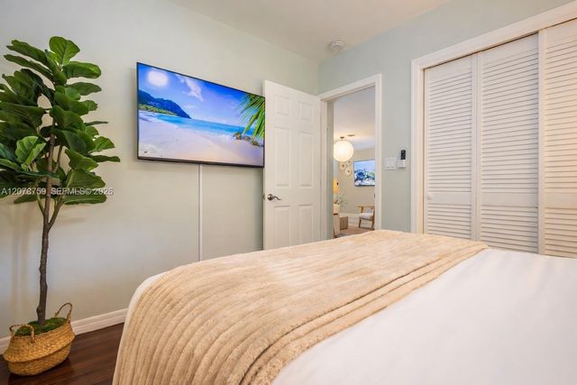 200 SE 19th Street, Fort Lauderdale, FL 33316
