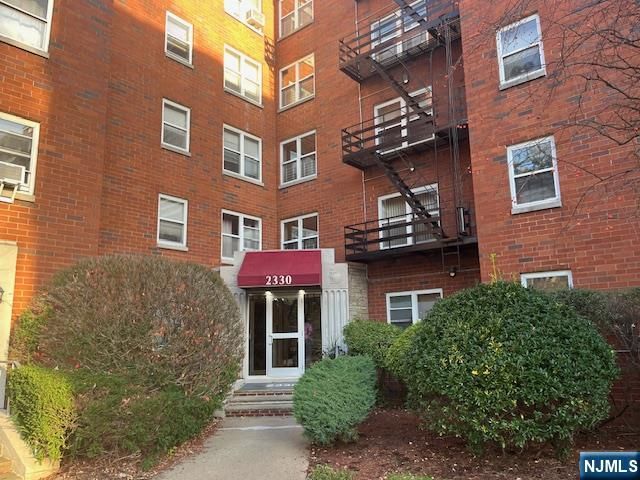 2330 Linwood Avenue 4F, Fort Lee, NJ 07024