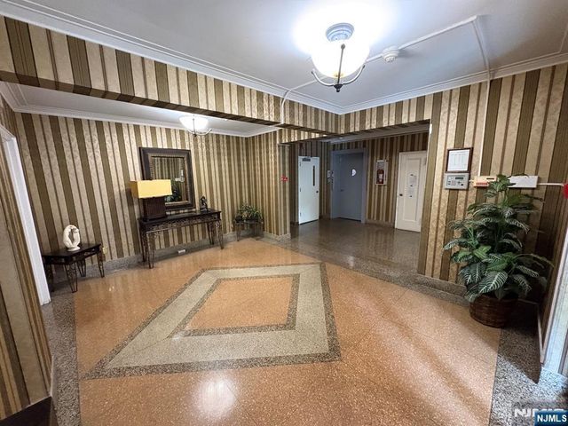 2330 Linwood Avenue 4F, Fort Lee, NJ 07024