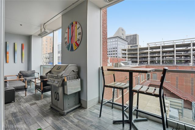 111 10th Street 310, Des Moines, IA 50309