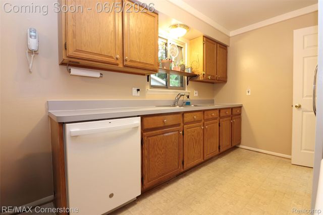 35810 Florane Street, Westland, MI 48186