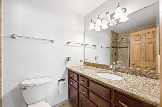2122 Sherborn Lane, Schaumburg, IL 60193