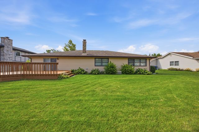 2122 Sherborn Lane, Schaumburg, IL 60193