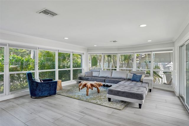 2615 NE 26th St, Fort Lauderdale, FL 33305